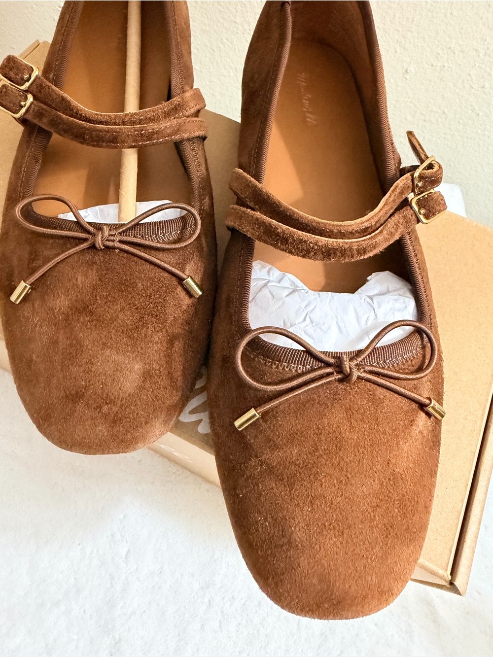 MADEWELL GRETA BOW DOUBLE-STRAP BALLET FLAT IN SUEDE - Soft Mahogany in Size 8 - Picture 5 of 12